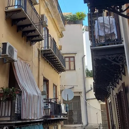 In Pieno Centro I Mori E Le Dame Daire